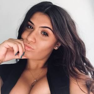 Meet your Posher, Diana